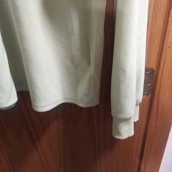 No Boundries NoBo Yellow Lime green Hustle Logo Womens Velvet Sweatshirt - Picture 2 of 7